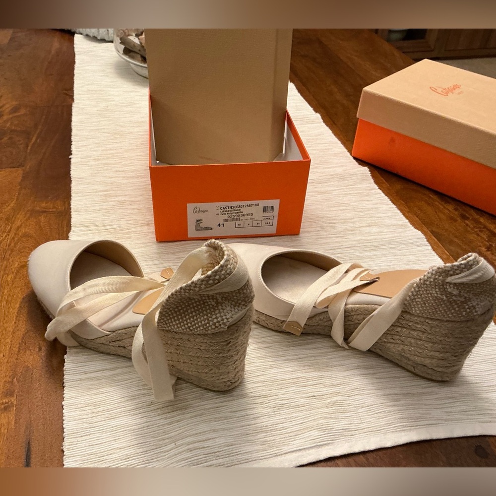Castaner Carina Wedge Espadrilles with tie straps. - Picture 2 of 6
